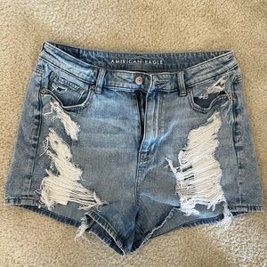 BRAND NEW American Eagle shorts size 10! Only worn once.